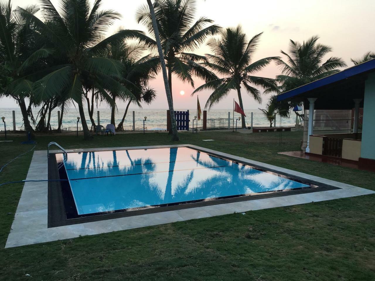 Airy Dale Villa And Guesthouse أمبالانغودا المظهر الخارجي الصورة